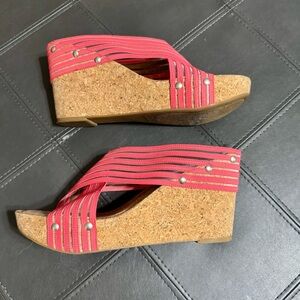 Women’s Lucky Brand Salmon Wedge Sandals Size 9